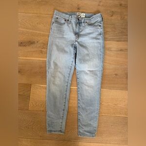J. Crew light leash denim 9 in toothpick jeans - size 31